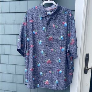 Tommy Bahama Gray Patterned Short Sleeve Shirt